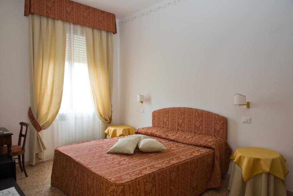 Lady Rose Bed & Breakfast Pisa Zimmer foto