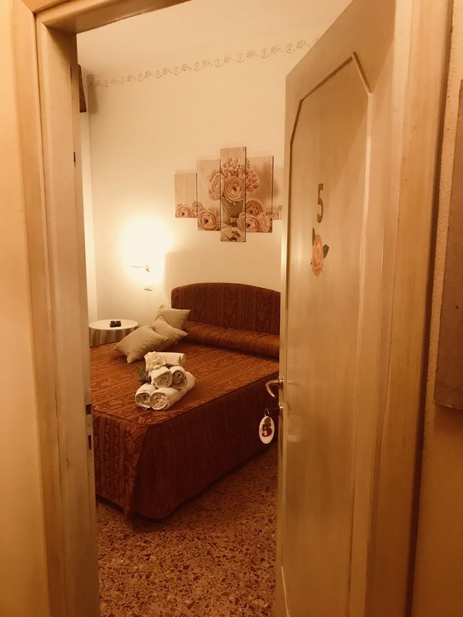 Lady Rose Bed & Breakfast Pisa Exterior foto
