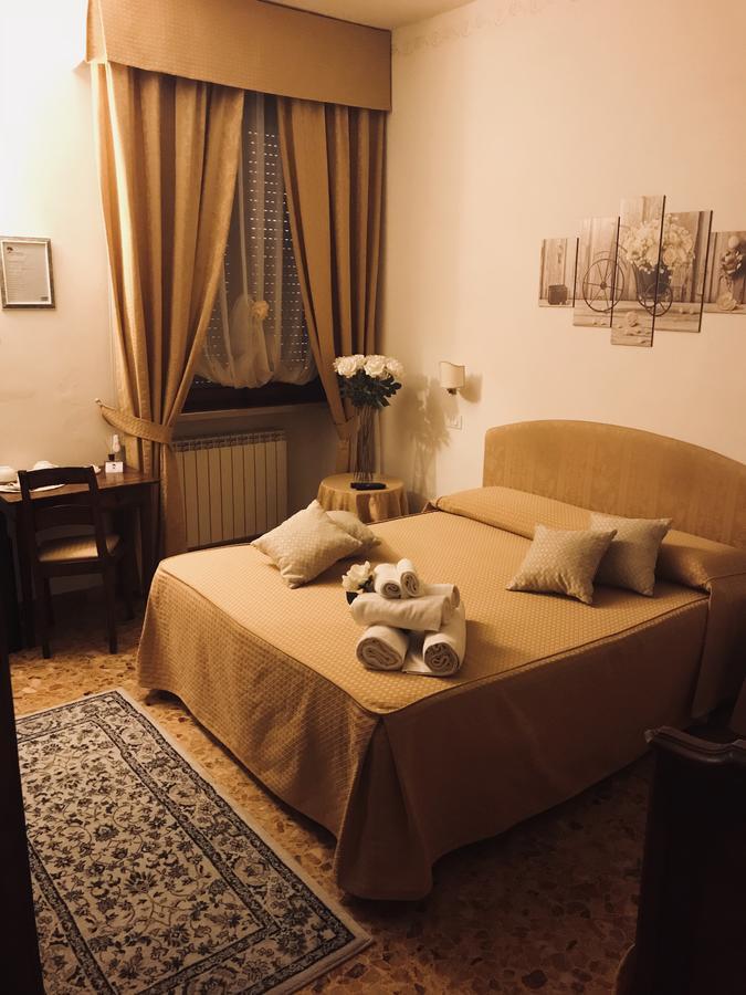 Lady Rose Bed & Breakfast Pisa Exterior foto