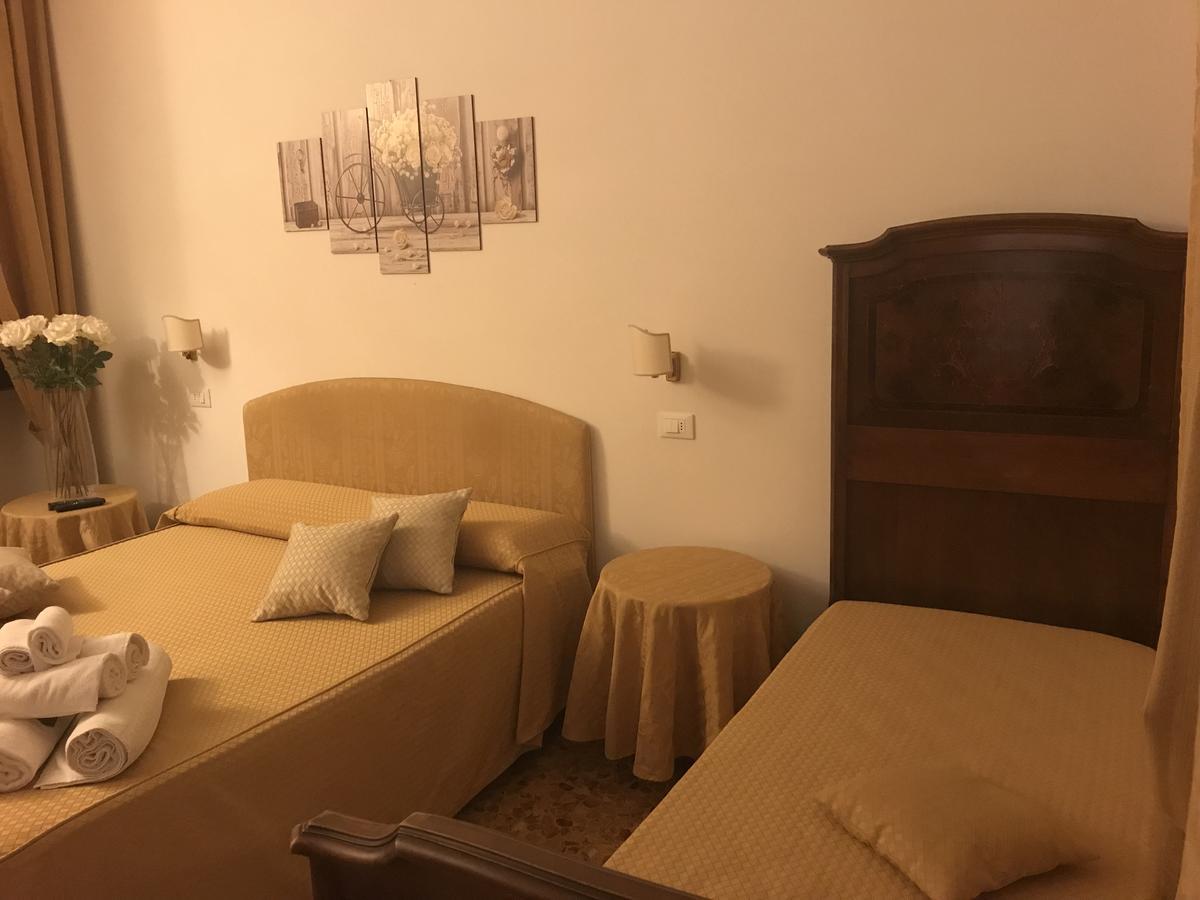 Lady Rose Bed & Breakfast Pisa Exterior foto